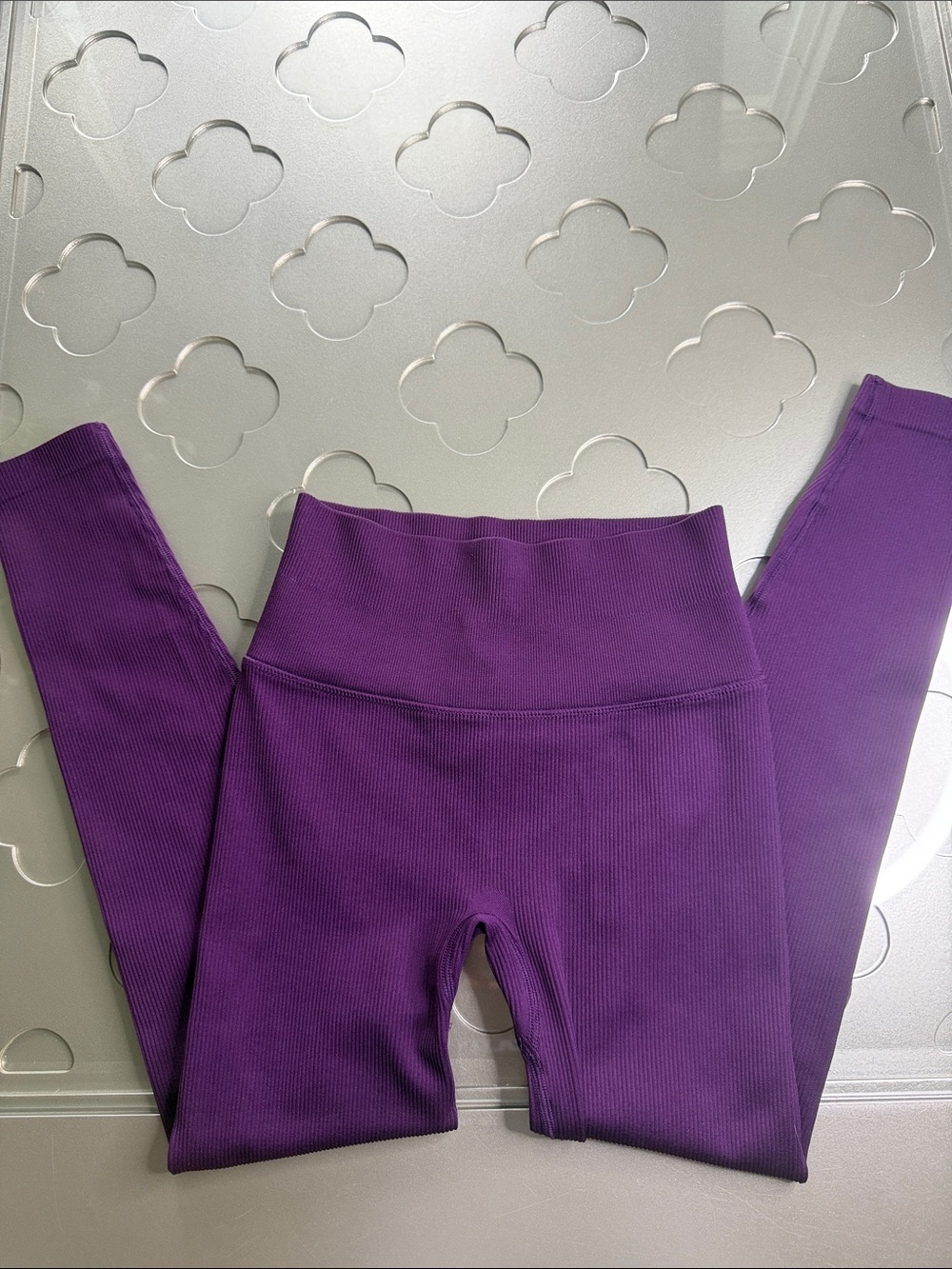 VICTORIA’S SECRET Seamless Ribbed High Rise Leggings Purple Size XS Yoga